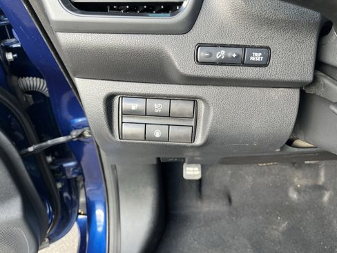 Certified 2023 Nissan Leaf S image 13