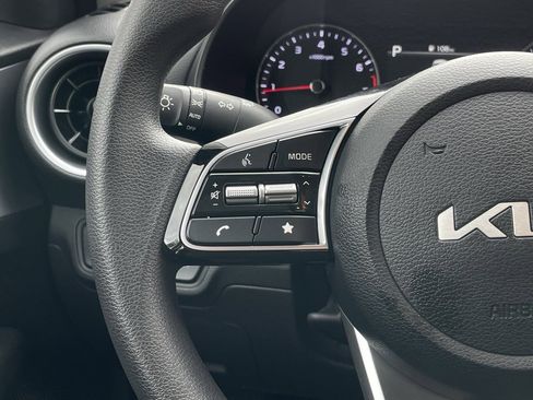 Used 2024 Kia Forte LXS w/ LXS Technology Package image 13