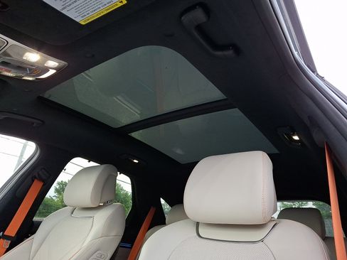 Certified 2026 Genesis GV70 3.5T Sport Prestige AWD/4WD image 16