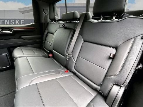 New 2026 GMC Sierra 1500 Denali w/ Technology Package AWD/4WD image 11