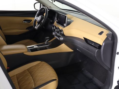 Used 2023 Nissan Sentra SV w/ SV Premium Package image 24