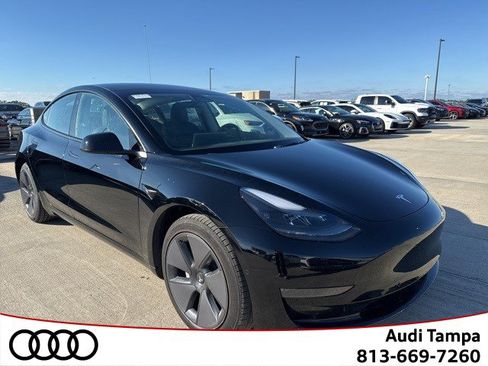 Used 2022 Tesla Model 3 image 1