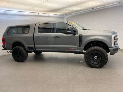Used 2024 Ford F250 Lariat w/ Lariat Ultimate Package AWD/4WD image 8