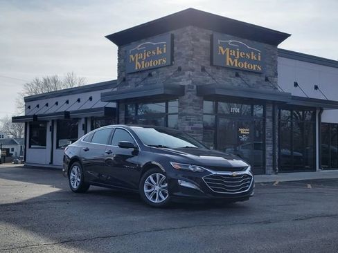 Used 2023 Chevrolet Malibu LT image 1