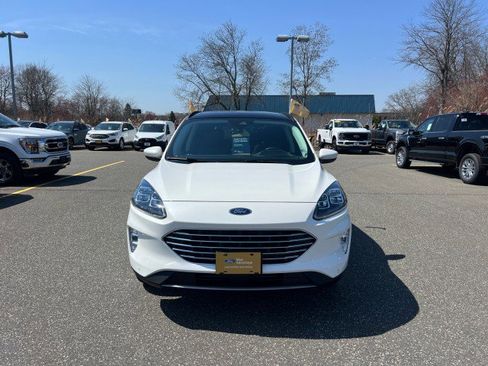 Used 2022 Ford Escape Titanium w/ Titanium Elite Package image 2