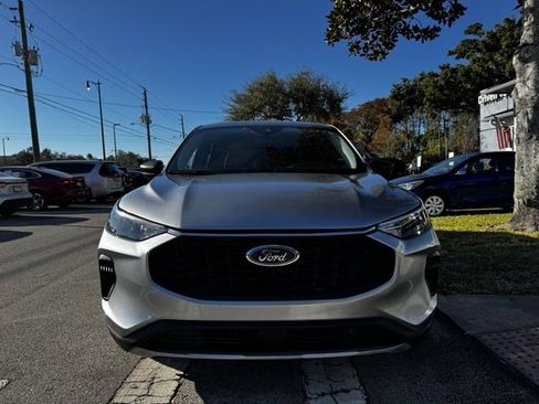 Used 2023 Ford Escape Active w/ Cold Weather Package image 3