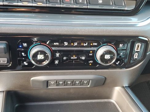 Used 2025 Chevrolet Silverado 3500 High Country w/ High Country Premium Package AWD/4WD image 24