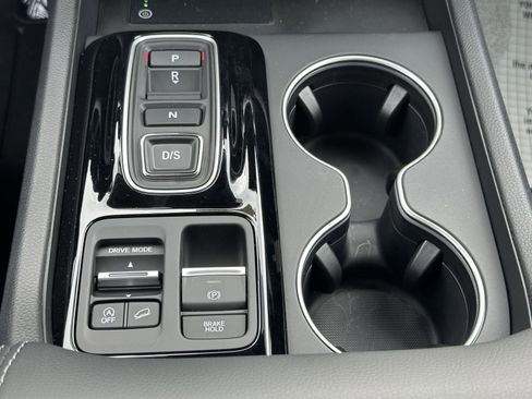 New 2025 Honda Pilot Touring image 23