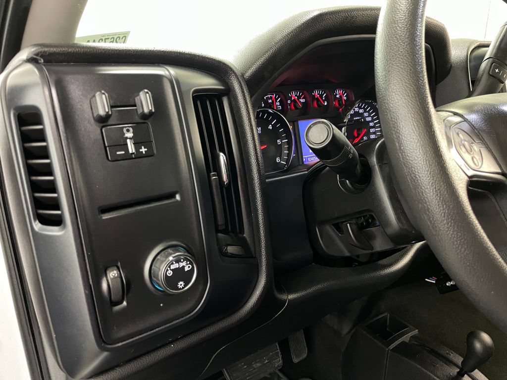Used 2017 Chevrolet Silverado 1500 Custom w/ Custom Convenience Package AWD/4WD image 23