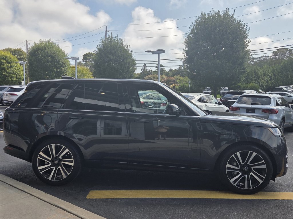 Used 2023 Land Rover Range Rover SE AWD/4WD image 7