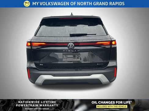 New 2026 Volkswagen Tiguan SE image 4