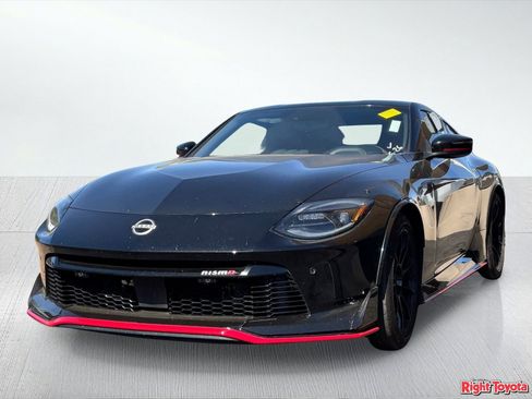 Used 2024 Nissan Z NISMO w/ Floor Mat Package RWD image 2