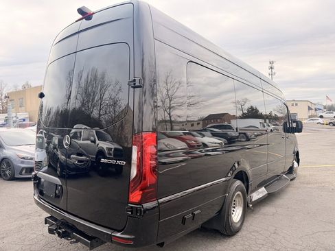 Used 2020 Mercedes-Benz Sprinter 3500 image 4