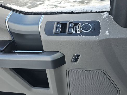 Used 2015 Ford F150 XLT w/ Equipment Group 301A Mid image 23