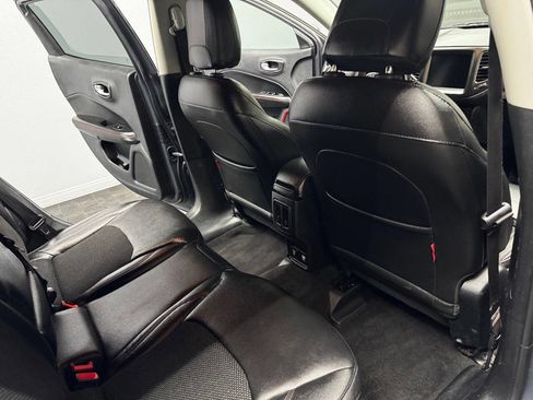 Used 2018 Jeep Compass Trailhawk w/ Safe & Security Group image 49