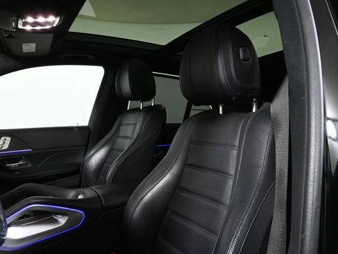 Used 2020 Mercedes-Benz GLE 350 4MATIC image 4