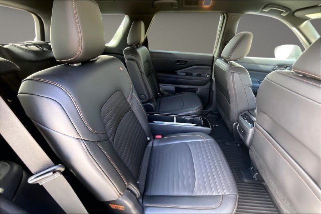 Certified 2025 Nissan Pathfinder Rock Creek AWD/4WD image 25