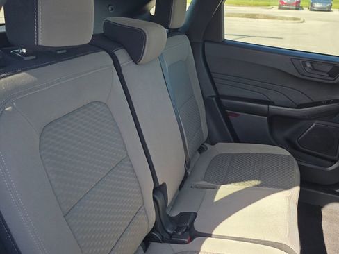 Used 2022 Ford Escape SE w/ Cold Weather Package image 30