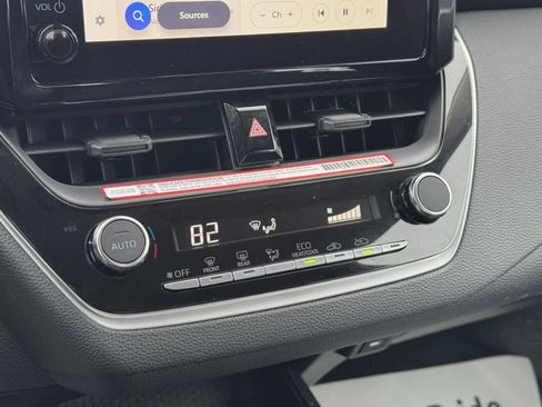 Certified 2025 Toyota Corolla LE image 19