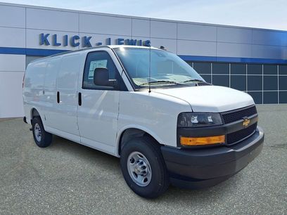 New 2025 Chevrolet Express 3500 w/ Driver Convenience Package