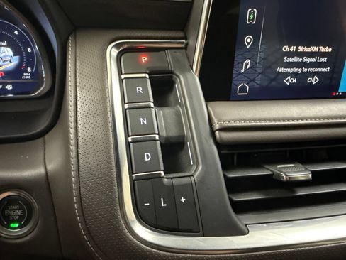 Used 2023 GMC Yukon SLT RWD image 19