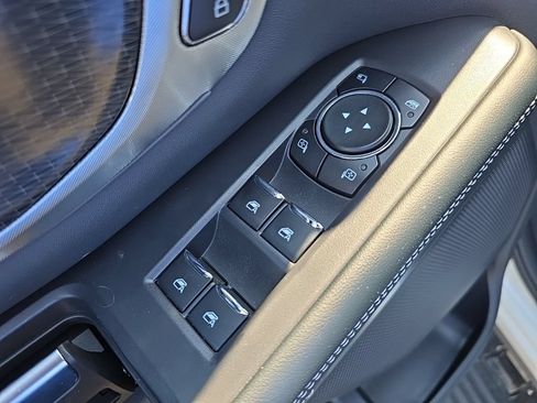 Used 2025 Ford Expedition Platinum w/ Stealth Appearance Package AWD/4WD image 10