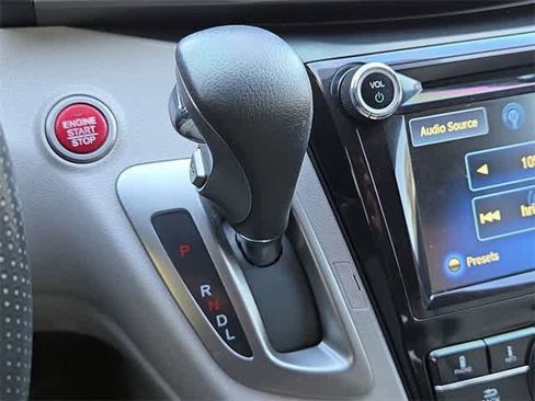 Used 2016 Honda Odyssey SE image 31