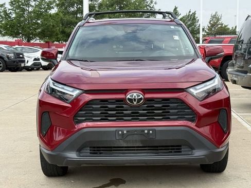 Used 2024 Toyota RAV4 XLE w/ Convenience Package FWD image 8