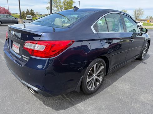Used 2018 Subaru Legacy 3.6R Limited AWD/4WD image 4