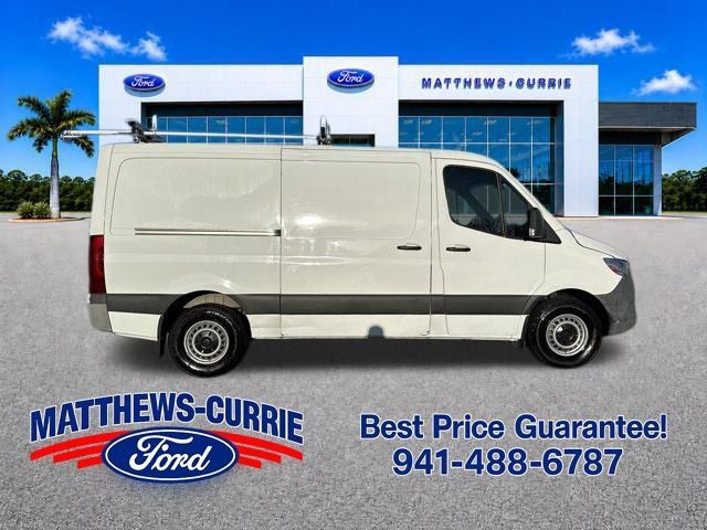 Used 2022 Mercedes-Benz Sprinter 2500 image 3