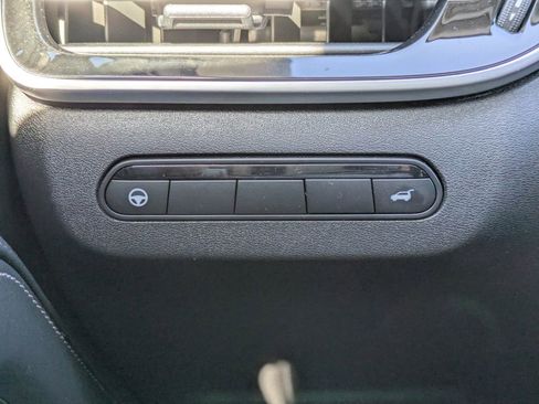 Certified 2025 INFINITI QX60 Luxe image 28