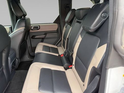 Used 2024 Ford Bronco Wildtrak AWD/4WD image 18