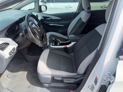 Used 2018 Chevrolet Bolt LT FWD image 10