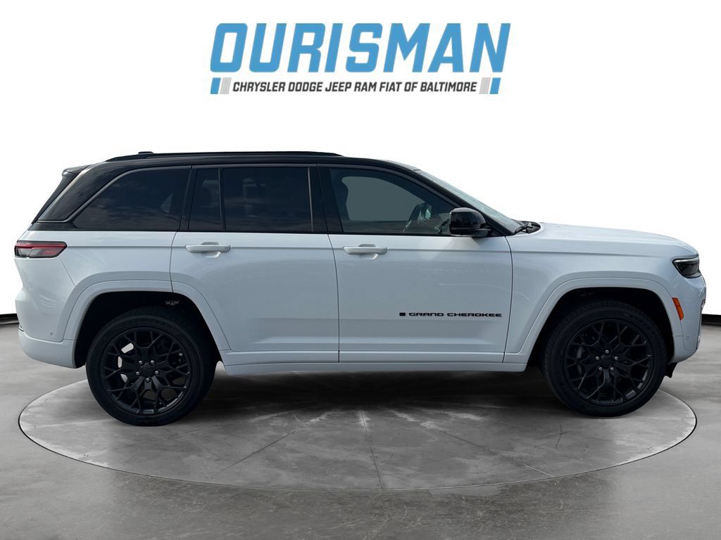 New 2026 Jeep Grand Cherokee Summit w/ Obsidian Package AWD/4WD image 7