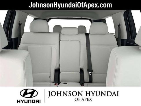 Used 2025 Hyundai Santa Fe SE AWD/4WD image 18