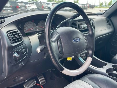 Used 2003 Ford F150 Harley-Davidson RWD image 9