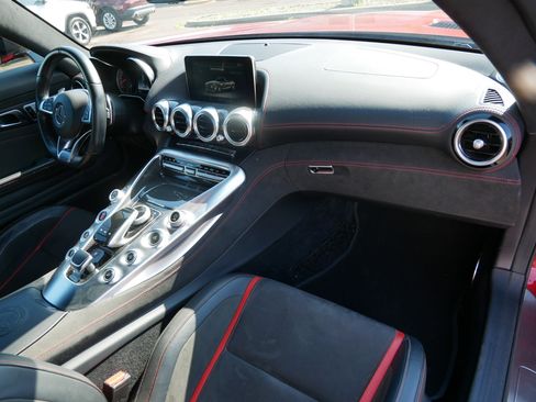 Used 2018 Mercedes-Benz AMG GT C image 10