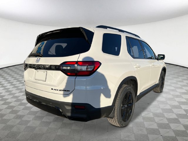 New 2026 Honda Pilot Black Edition image 6