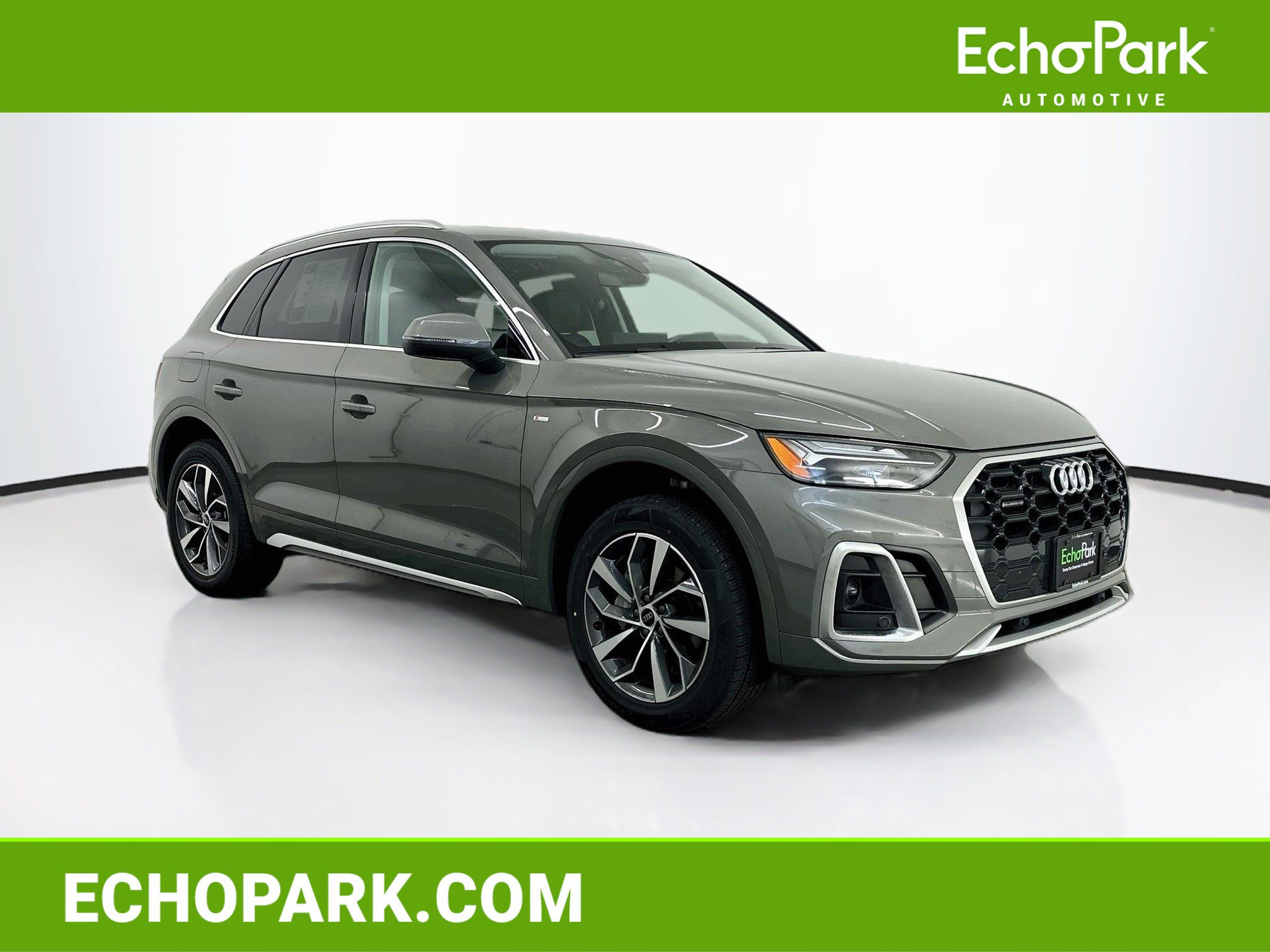 Used 2024 Audi Q5 2.0T Premium w/ Convenience Package AWD/4WD image 1