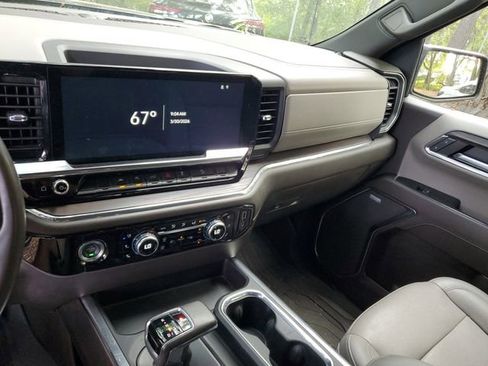 Used 2023 GMC Sierra 1500 SLT w/ SLT Premium Package image 28