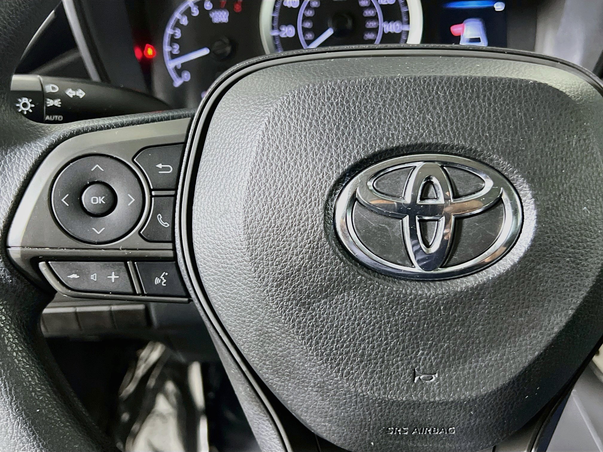Used 2021 Toyota Corolla LE FWD image 17