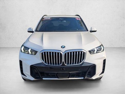 Used 2024 BMW X5 xDrive40i w/ M Sport Package AWD/4WD image 2