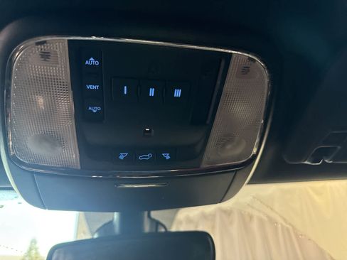 Used 2017 Dodge Durango R/T w/ Blacktop Package image 28