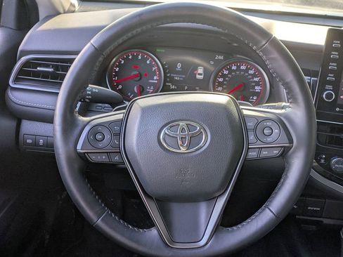Used 2022 Toyota Camry XSE image 12