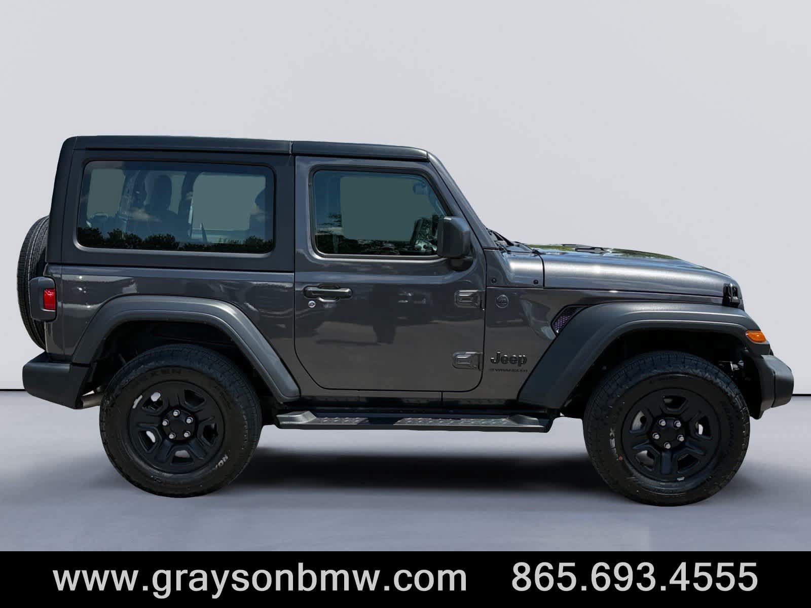 Used 2025 Jeep Wrangler Sport AWD/4WD image 2