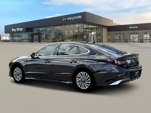 New 2026 Hyundai Sonata Limited FWD image 4