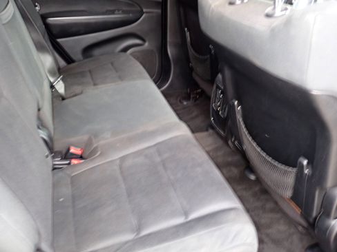 Used 2012 Jeep Grand Cherokee Laredo w/ Laredo E Group image 23