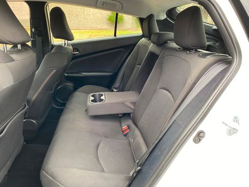 Used 2022 Toyota Prius LE FWD image 38