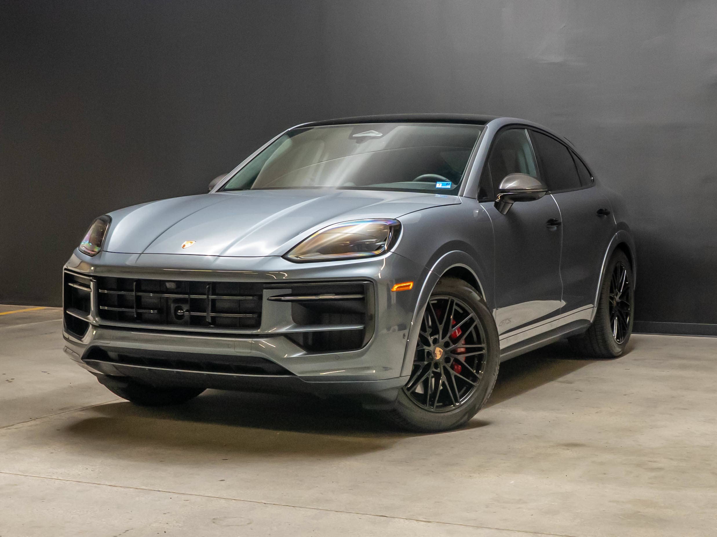 Certified 2026 Porsche Cayenne GTS AWD/4WD image 1
