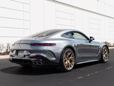 Used 2025 Mercedes-Benz AMG GT 63 image 17